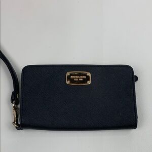 Michael Kors MK Black Gold Wristlet wallet Snap Close ID & slip Pockets Strap